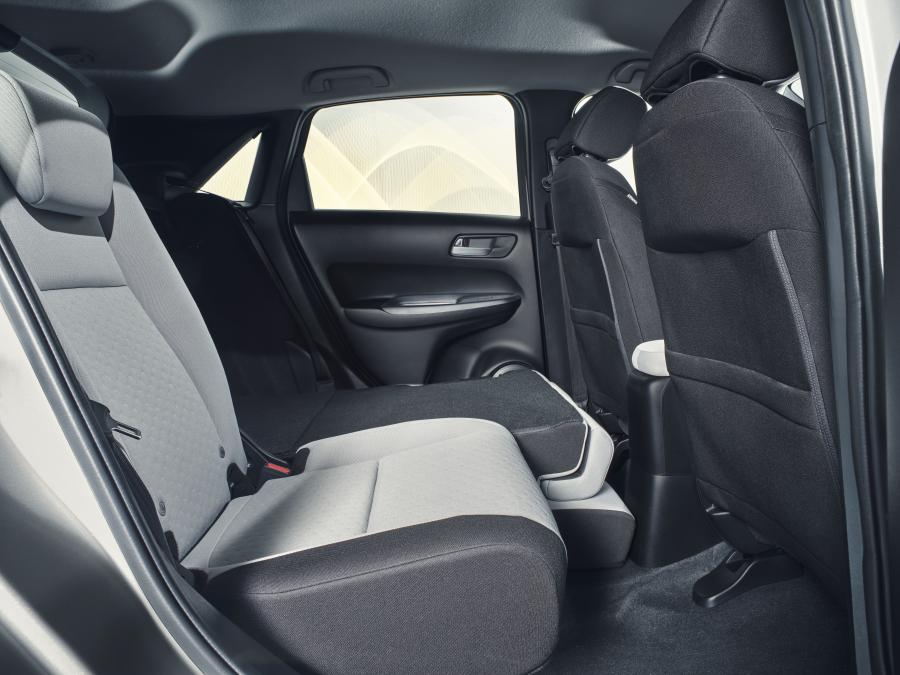 Интерьер Honda Jazz e:HEV 2020 года  (EU) (фото 14 из 44)